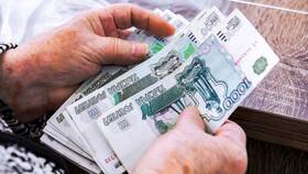 Повышение пенсий: факты и официальная информация в Лазурит