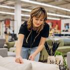 Что делает продавец-консультант одежды